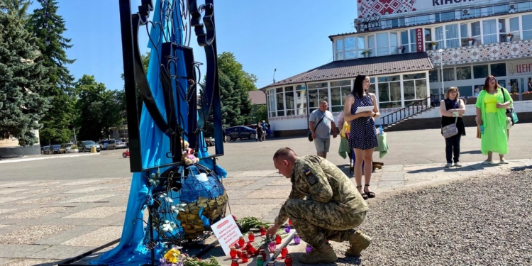 На Миколаївщині відкрили Меморіал пам’яті загиблим дітям України внаслідок збройної агресії росії (ФОТО)