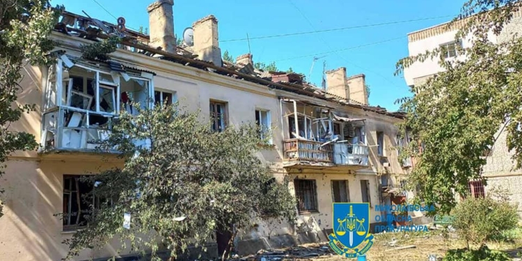 Двоє загиблих і двадцять поранених внаслідок ракетних ударів по Миколаєву 17 червня – розпочато розслідування