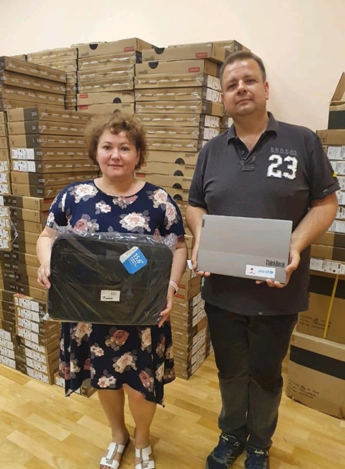 Педагоги Миколаївщини отримали майже 600 ноутбуків від ЮНІСЕФ (ФОТО) 5