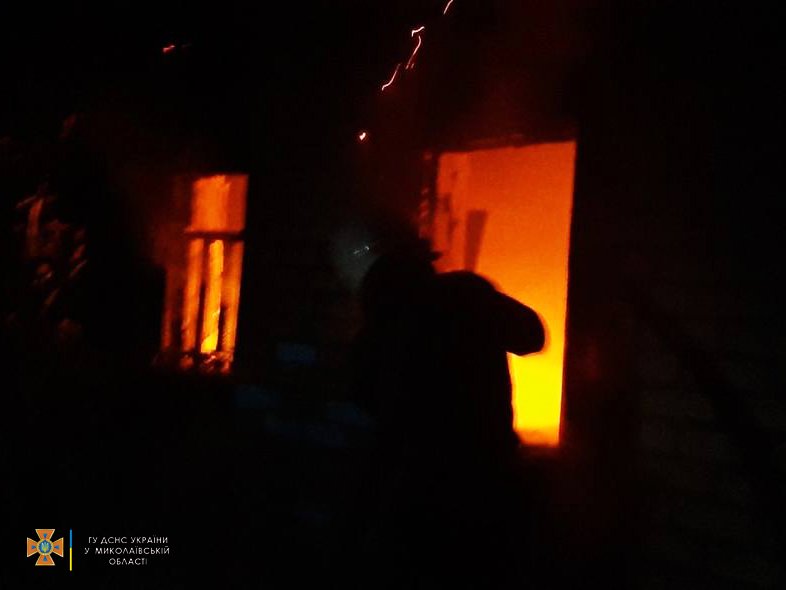Пожежі на Миколаївщині: у Романовій Балці гасили літню кухню, у Казанці – будинок (ФОТО)