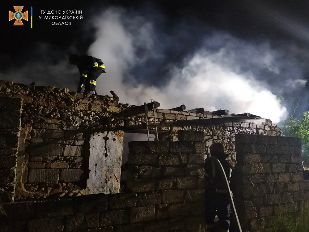Внаслідок обстрілів та через необережне поводження з вогнем: за добу на Миколаївщині спалахнуло 5 пожеж (ФОТО) 5
