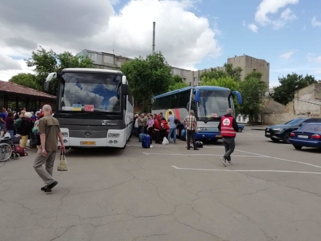 За вчора і сьогодні з Миколаєва евакуювались 237 містян (ФОТО) 5