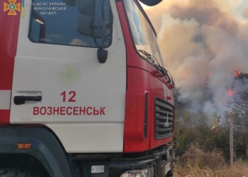 З 17 пожеж за добу на Миколаївщині 4 – через обстріли росіян (ФОТО)