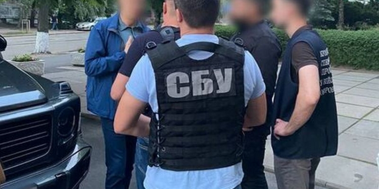 В Кропивницком задержали коммерсанта, который взял в аренду у Нацгвардии 10 вертолетов и не вернул