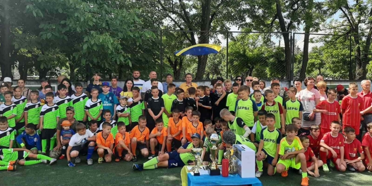 У Первомайську на благодійному дитячому футбольному турнірі зібрали більше 7 тис.грн. на допомогу ЗСУ (ФОТО)