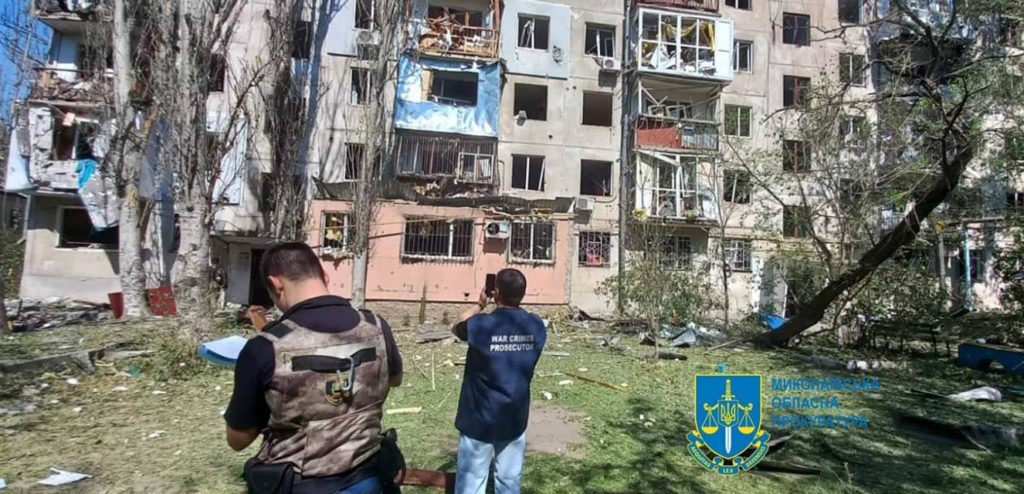 Двоє загиблих і двадцять поранених внаслідок ракетних ударів по Миколаєву 17 червня - розпочато розслідування 9