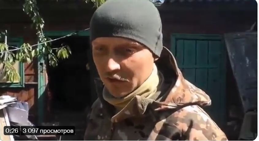 Кастрация как возмездие. Оккупанты жалуются на украинского снайпера, который "стреляет по яйцам" (ВИДЕО) 1
