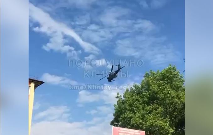В Брянской области с утра взрывы — якобы украинский вертолет обстрелял воинскую часть (ВИДЕО)