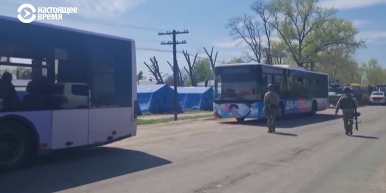 “Ваш поезд на Астрахань”. Вывезенные в Россию украинцы рассказывают, как им удалось бежать в другие страны (ВИДЕО)