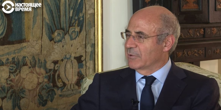 Путин и его люди украли около триллиона долларов”. “Единственное, что он уважает, – это тяжелый ботинок, стоящий на его горле”, – Билл Браудер (ВИДЕО)