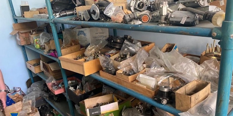 СБУ предотвратила хищение комплектующих к самолетам ВСУ (ФОТО)