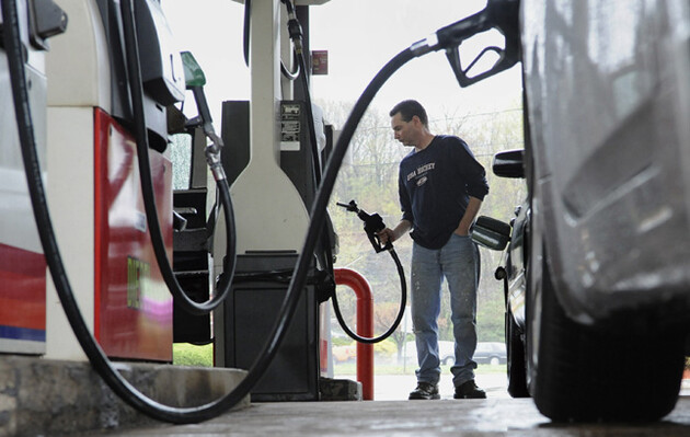 Ринок палива в Україні: дефіциту немає, є небезпечна для людей і машин “бодяга” замість бензину