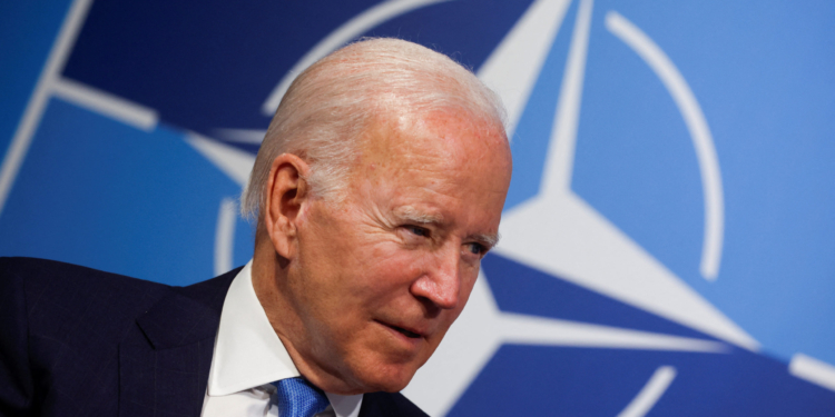 США создадут постоянный штаб армии в Польше, отправят в Испанию корабли, пехоту – в Румынию, ПВО в Германию и много разного в Прибалтику. Что анонсировал Байден