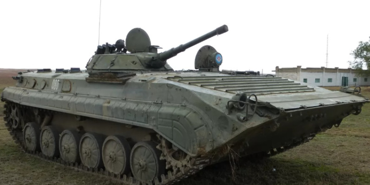 Сотня БМП, десятки тысяч снарядов и более 3 млн патронов – в Греции заявили о массовой поставке оружия Украине