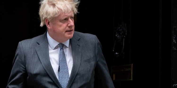 Борис Джонсон перенес операцию под общим наркозом