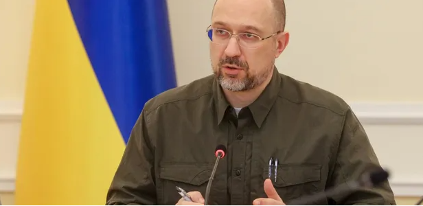 Кабмин намерен заставить отрабатывать пособие по безработице на разборке завалов или рытье окопов, – Шмыгаль