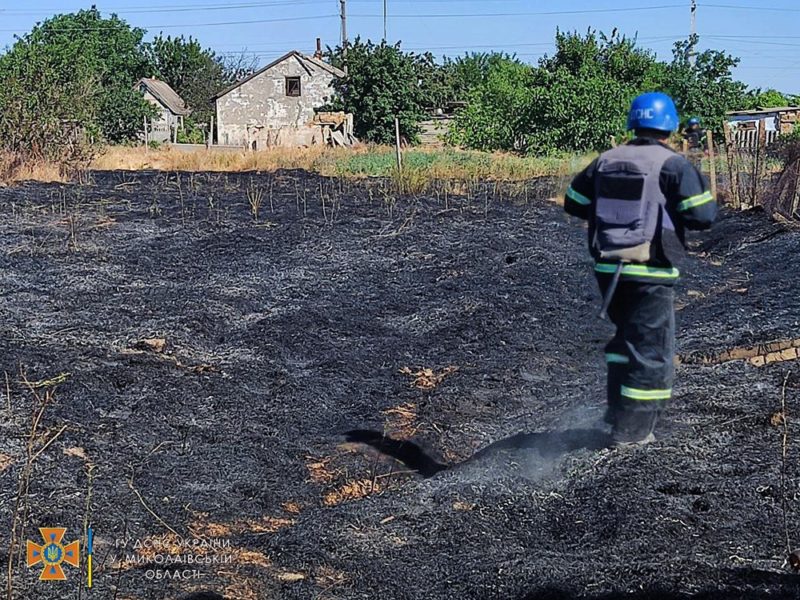 Зранку ворог обстріляв околиці Миколаєва, біля Баловного зруйновано 8 дач
