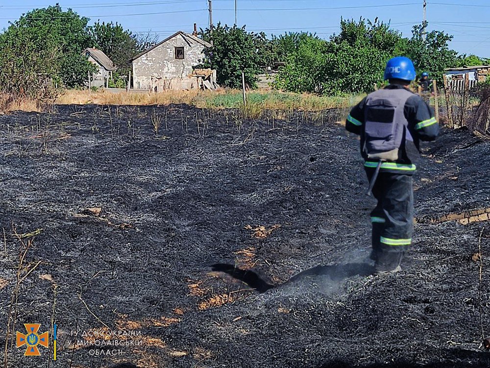 Зранку ворог обстріляв околиці Миколаєва, біля Баловного зруйновано 8 дач 1