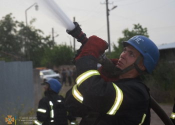 Обстрелы и не только. Что горело в Николаеве и области (ФОТО, ВИДЕО)