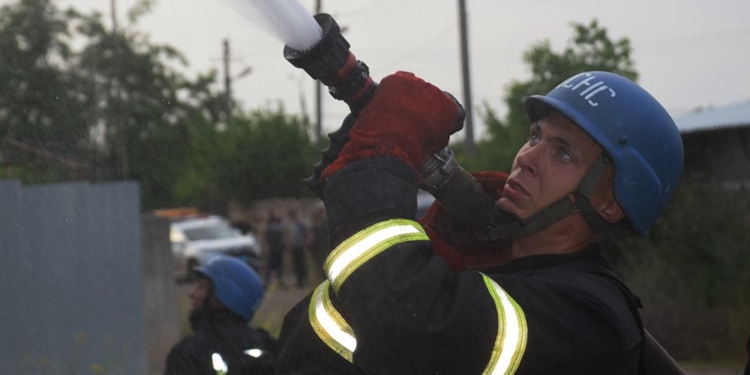 Обстрелы и не только. Что горело в Николаеве и области (ФОТО, ВИДЕО)