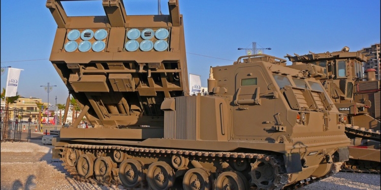 Британія надасть Україні реактивні системи залпового вогню M270