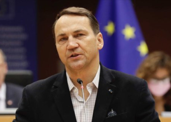 Запад имеет право подарить Украине ядерные боеголовки, – заявил польский депутат Европарламента. МИД рф обвинил его в попытке ядерного передела мира