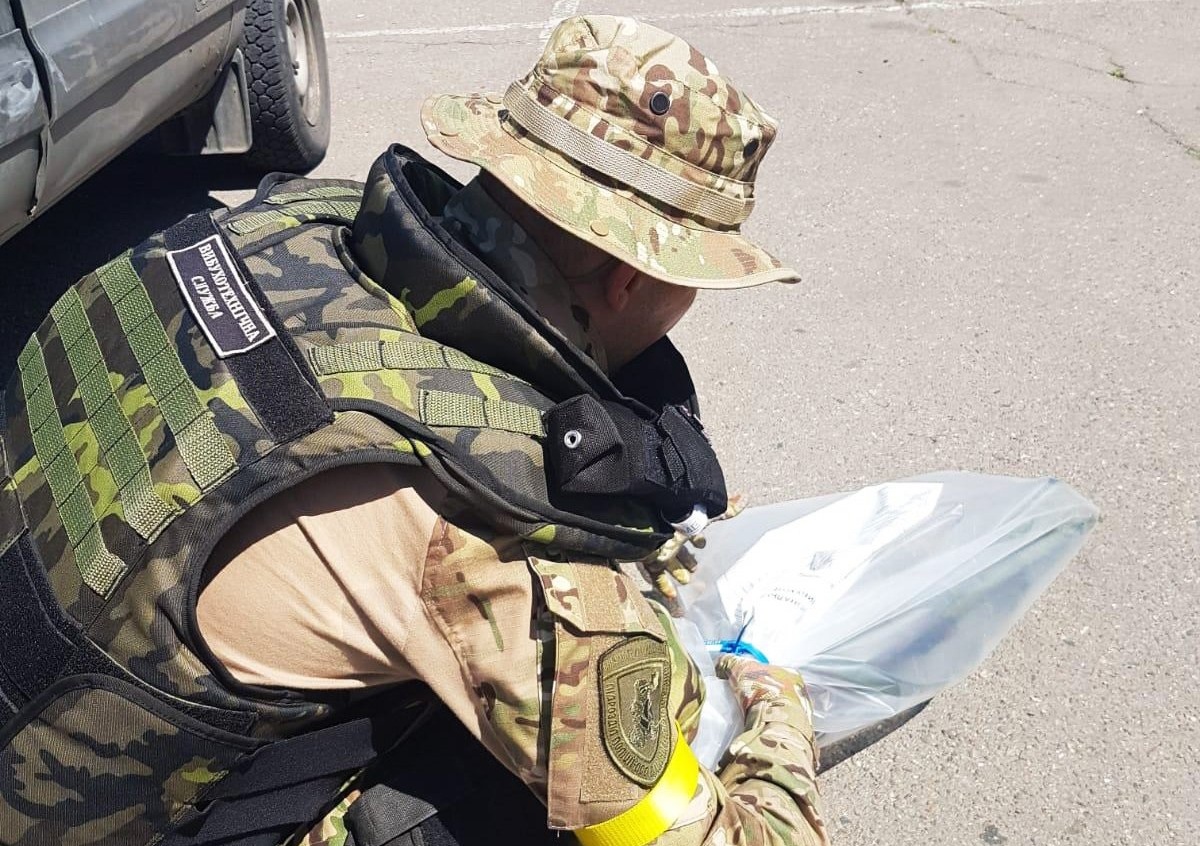 Продавали АК за $1 тис., РПГ – за $500: у Миколаєві припинили діяльність каналу із постачання та збуту зброї і боєприпасів (ФОТО, ВІДЕО)