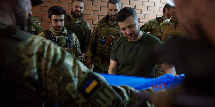 Зеленский съездил в Лисичанск и Соледар (ВИДЕО)