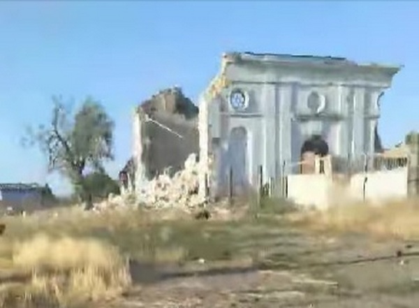 Що залишилось від зруйнованого окупантами костелу на Миколаївщині (ВІДЕО) 1