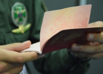 Стало відомо, скільки росіян подали заявку на візи для відвідування України