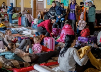 Більшість українських біженців не планують повертатися додому до кінця бойових дій (ІНФОГРАФІКА)