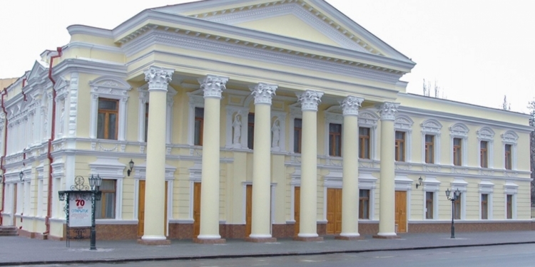 Тепер вже офіційно: Миколаївський драмтеатр позбувся слова «російський» в своїй назві