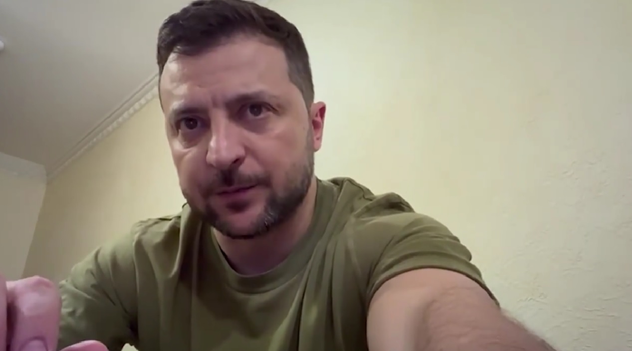 «Мета їхнього терору дуже проста – завдавати максимальної шкоди українським містам, поки російські терористи ще здатні це робити» – звернення Зеленського (ВІДЕО)