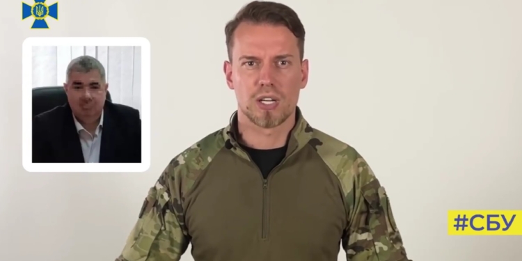 СБУ викрила чиновника-колаборанта з Херсонської ОДА, який допоміг рф перекинути бронетехніку з Криму до Херсонщини (ВІДЕО)