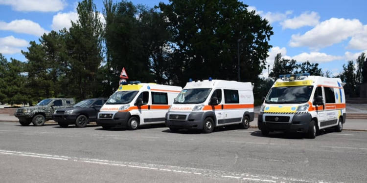 Миколаївщина отримала три карети швидкої допомоги та два позашляховики від благодійників (ФОТО)