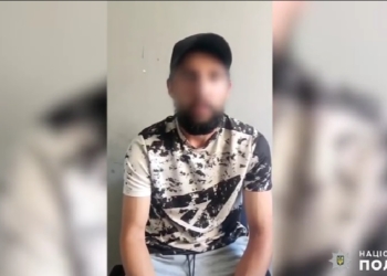 В Миколаєві поліцейські проводять слідчі заходи із чоловіком, який лякав покупців кадирівцями (ВІДЕО)