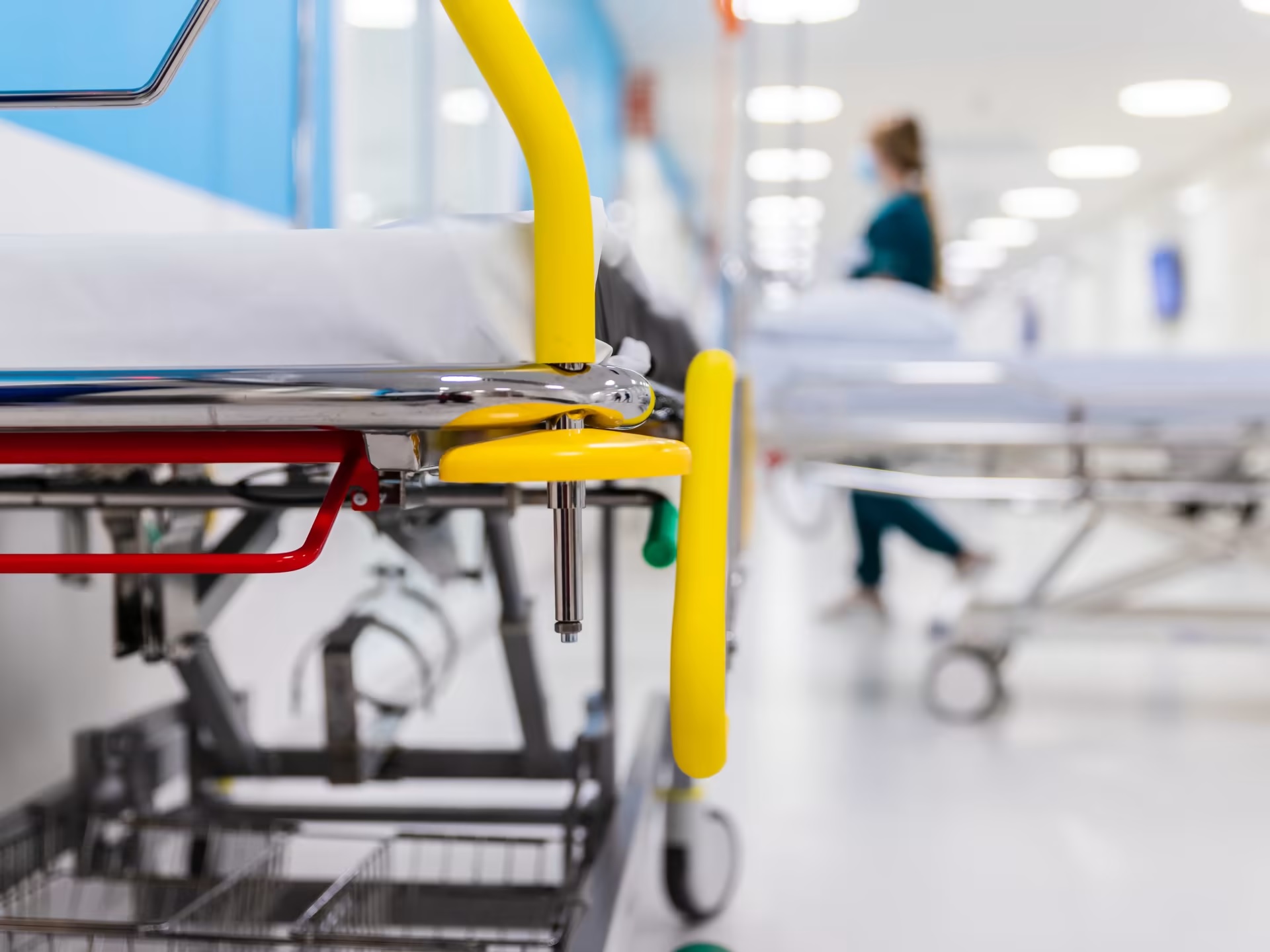 Фінляндія вже почала евакуацію і прийом пацієнтів з України