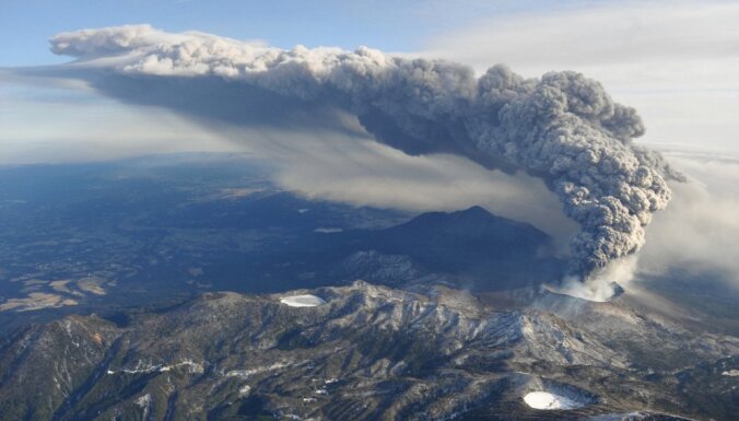 У Японії почалось виверження стратовулкану Сакурадзіма (ВІДЕО)