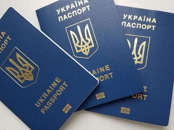 Мешканці Миколаєва вже з понеділка зможуть оформлювати українські паспорти в Одесі