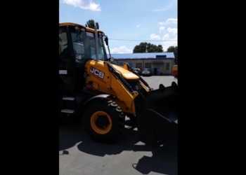 «Миколаївводоканал» отримав від UNICEF екскаватор-навантажувач (ВІДЕО)