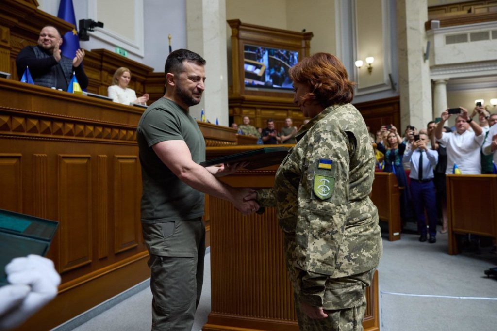 Для сильних людей за сильні вчинки: 20 військовослужбовців отримали «Хрест бойових заслуг» (ФОТО) 2