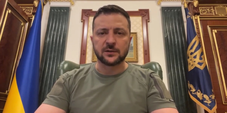 «Я дякую кожному і кожній, хто відбиває цей терор» – звернення Зеленського (ВІДЕО)