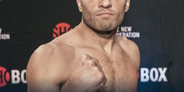 Миколаївський боксер Сергій Дерев’янченко повернувся в ринг з перемогою (ВІДЕО)