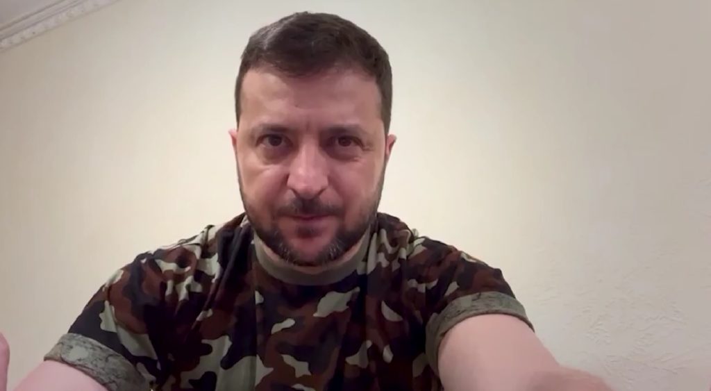 «Україна відзначить День Української Державності. Бо українців не зламати». Звернення Зеленського (ВІДЕО) 1