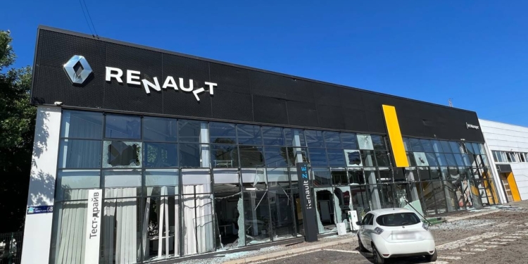 Мер Миколаєва показав наслідки сьогоднішнього нічного обстрілу окупантами (ФОТО)