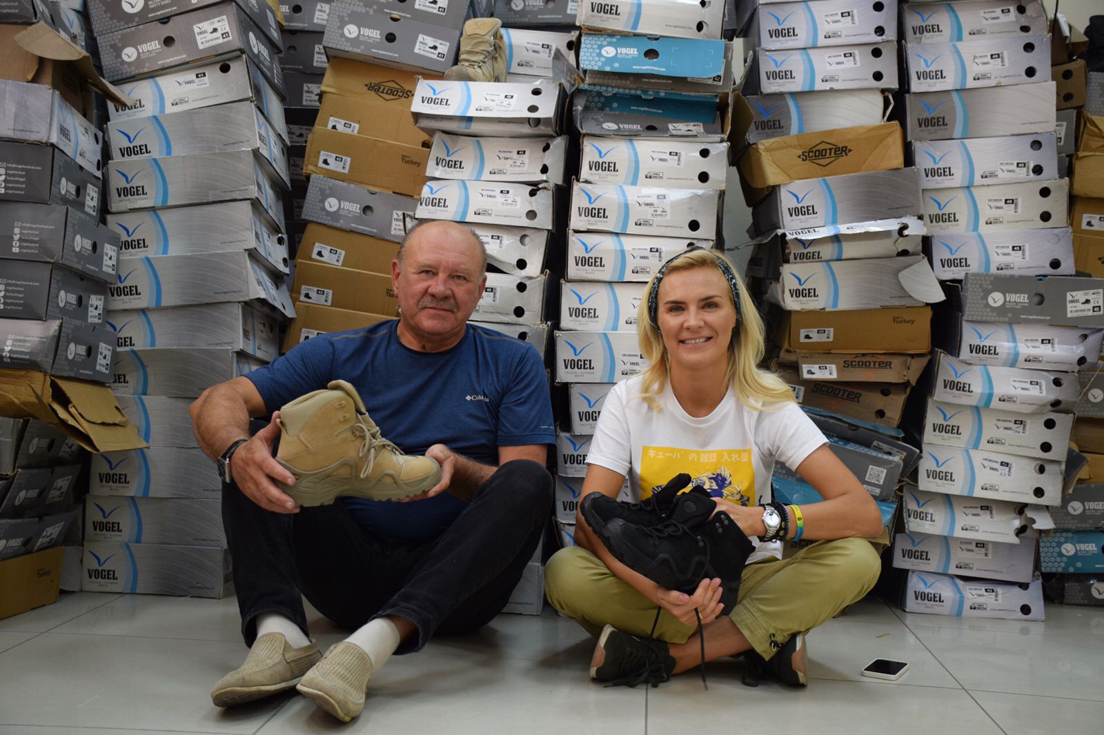 Ганна Замазєєва: придбали 1000 пар взуття для наших бійців ЗСУ! (ФОТО, ВІДЕО)