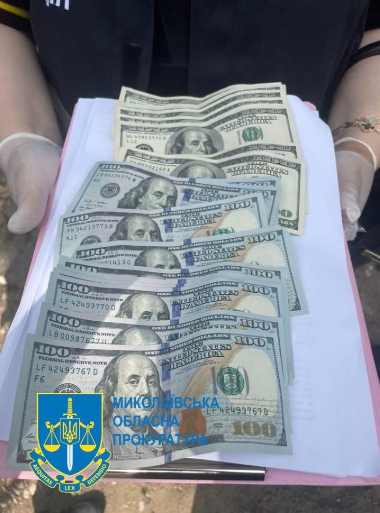 В Миколаєві громадянка рф за $2 тис. намагалась підкупити поліцейського (ФОТО, ВІДЕО) 3