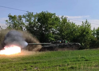 За добу у окупантів – мінус 100 осіб, 5 ББМ, 4 артсистеми і 4 танки. Статистика втрат ворога від Генштабу