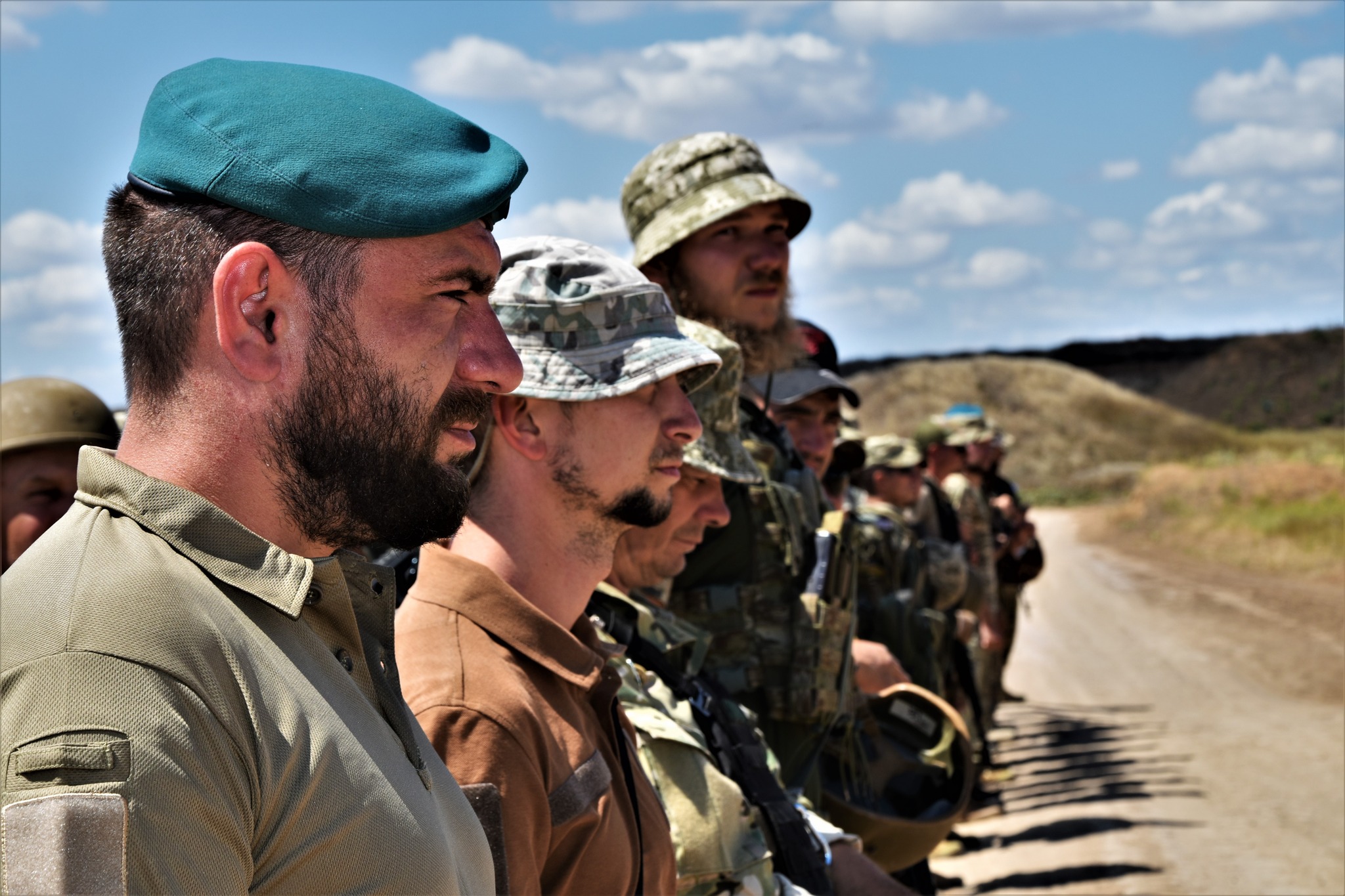 Миколаївські морпіхи отримали державні нагороди у день 7-ї річниці створення бригади (ФОТО)