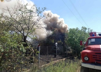 Із 12 пожеж за добу на Миколаївщині половина була викликана россйськими обстрілами